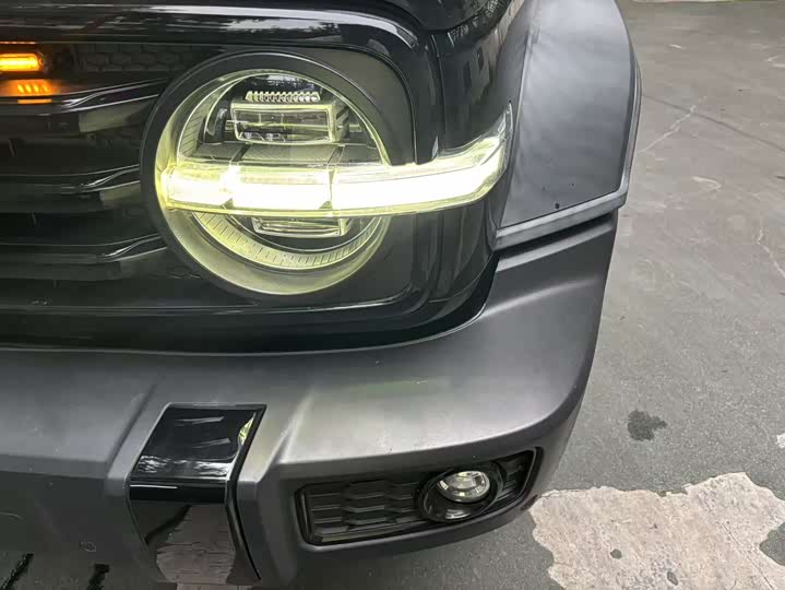 Фото 10 - Tank 300