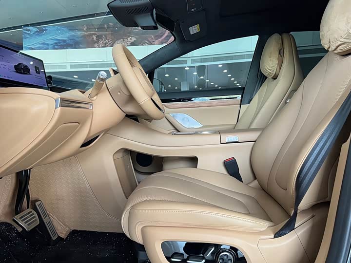 Фото 12 - Luxeed R7