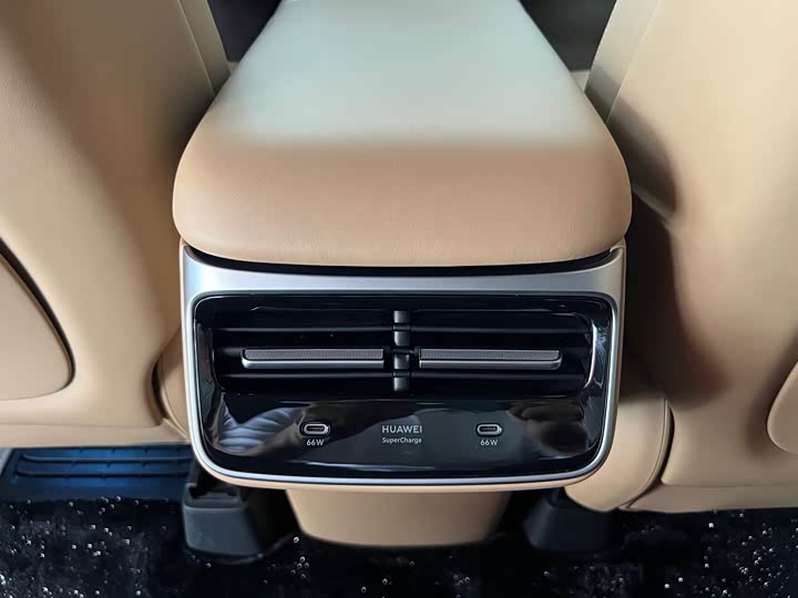 Фото 20 - Luxeed R7