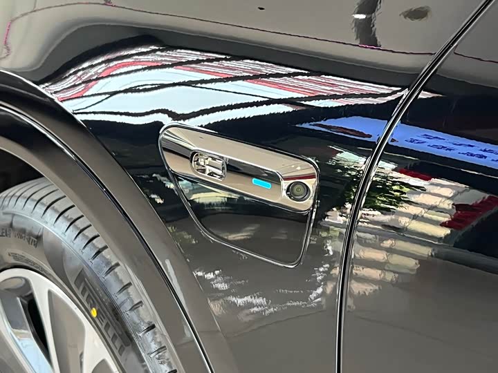 Фото 9 - Luxeed R7