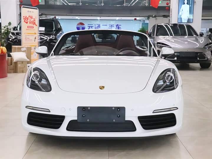 Фото 2 - Porsche 718