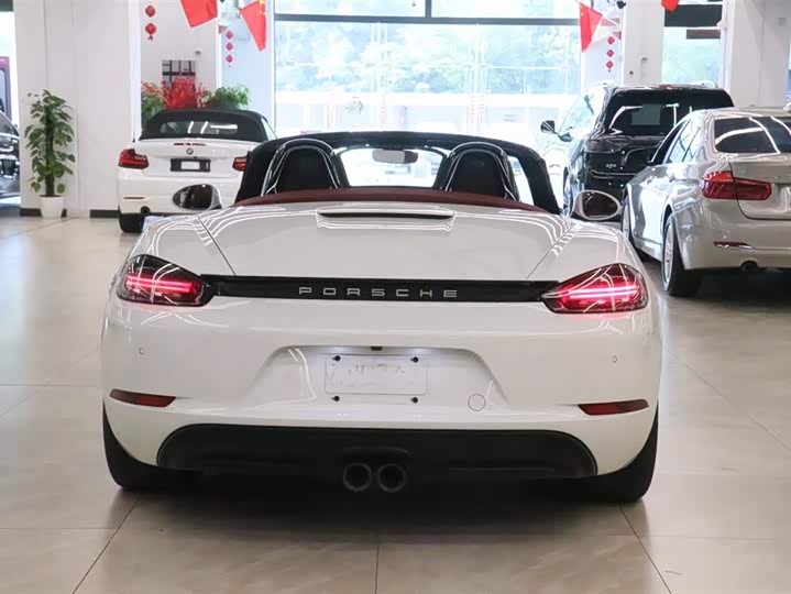 Фото 4 - Porsche 718