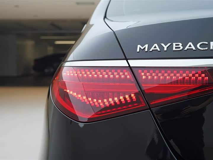 Фото 15 - Mercedes-Benz Maybach S-Class