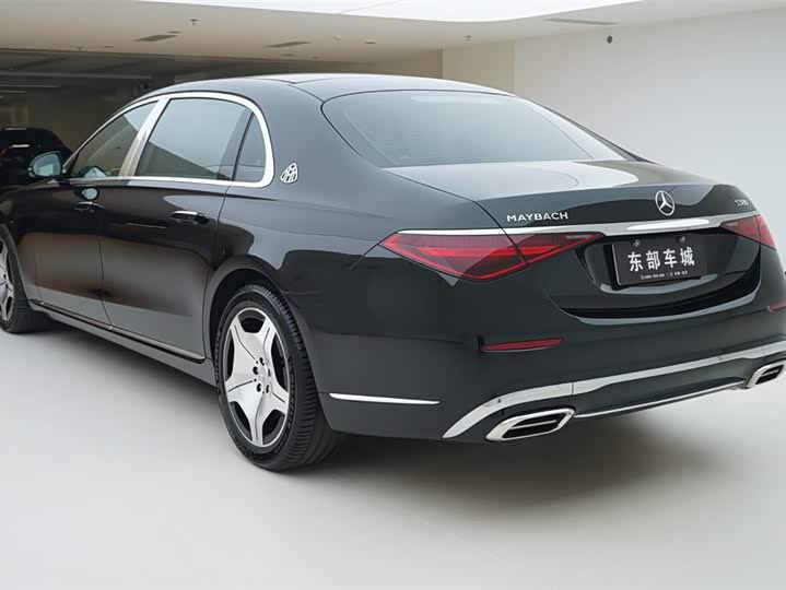 Фото 4 - Mercedes-Benz Maybach S-Class