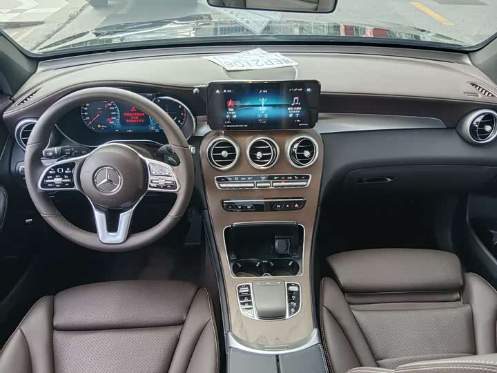 Фото 11 - Mercedes-Benz GLC-Class