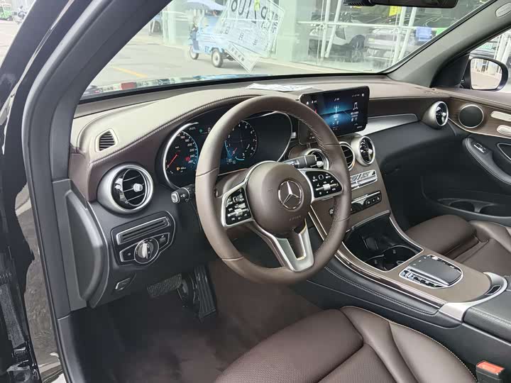 Фото 12 - Mercedes-Benz GLC-Class