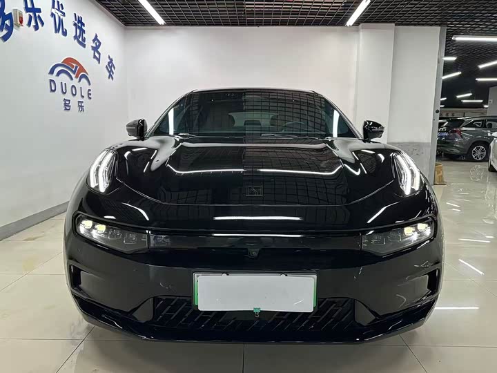 Фото 2 - Zeekr 001