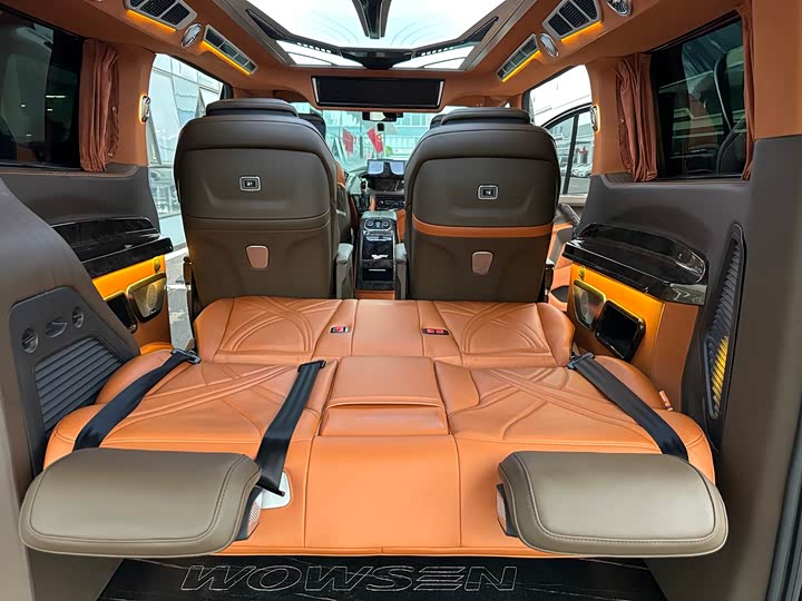 Фото 7 - Ford Tourneo