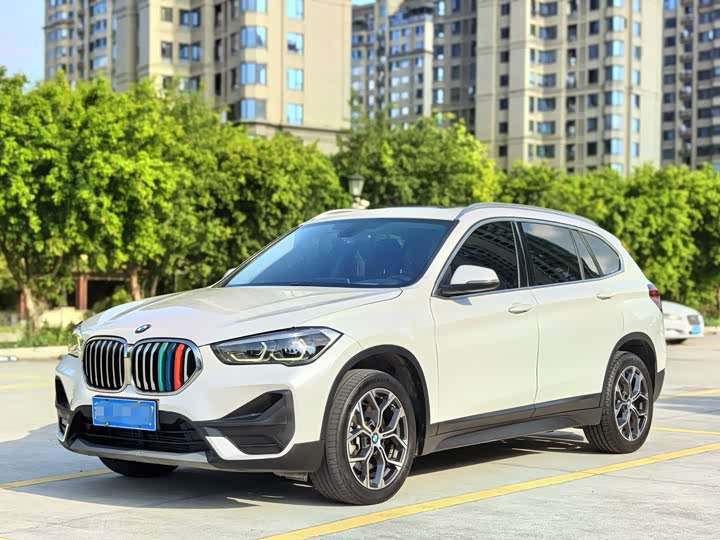 Фото 1 - BMW X1