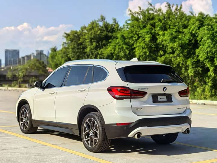 Фото 9 - BMW X1