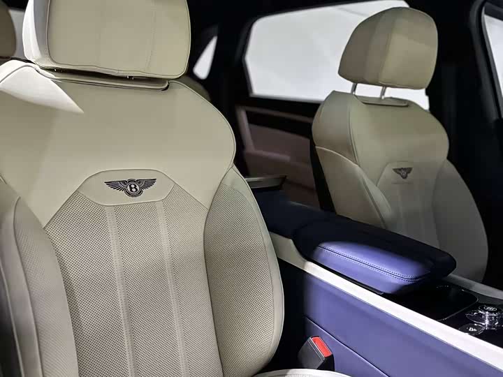 Фото 4 - Bentley Bentayga