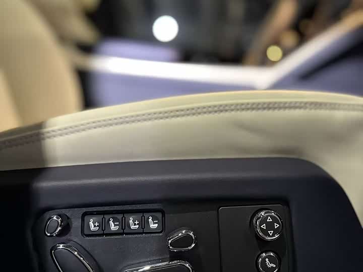 Фото 6 - Bentley Bentayga