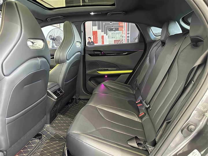 Фото 5 - Changan UNI-V