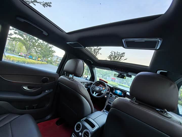 Фото 12 - Mercedes-Benz GLC-Class