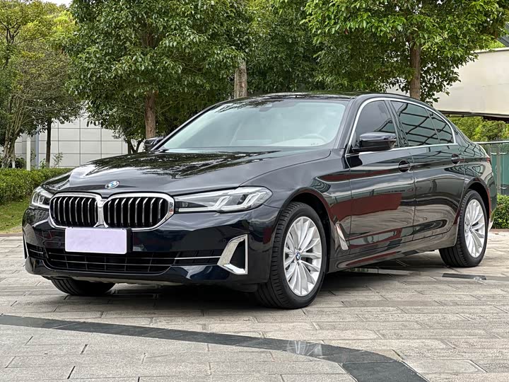 Фото 1 - BMW 5 Series