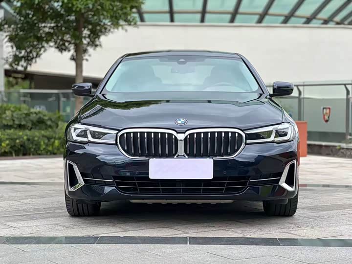 Фото 2 - BMW 5 Series