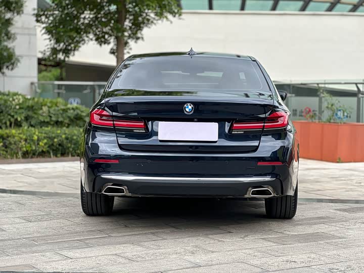 Фото 5 - BMW 5 Series