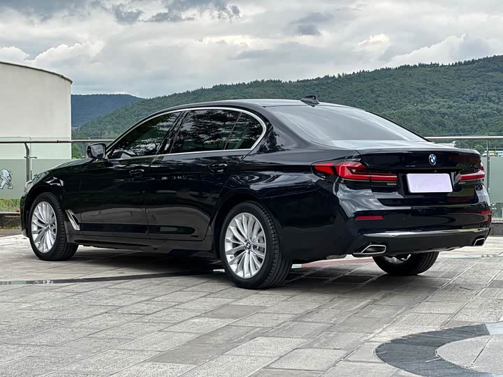 Фото 6 - BMW 5 Series