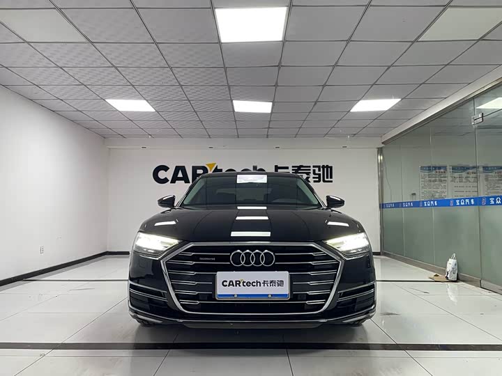 Фото 2 - Audi A8