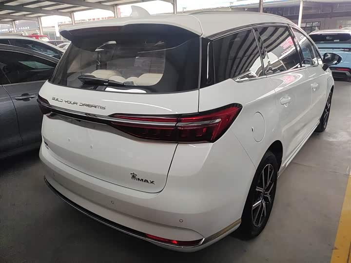 Фото 7 - BYD Song Max Hybrid