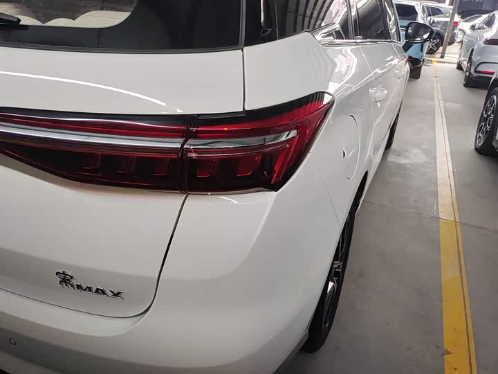 Фото 8 - BYD Song Max Hybrid