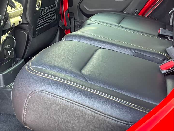 Фото 15 - Jeep Wrangler