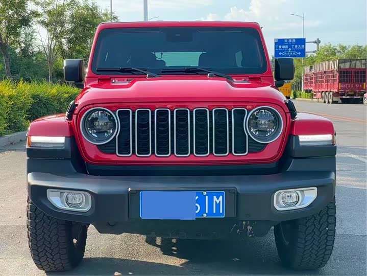 Фото 3 - Jeep Wrangler