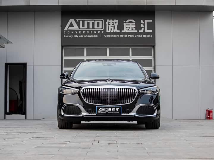 Фото 2 - Mercedes-Benz Maybach S-Class