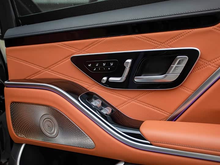 Фото 20 - Mercedes-Benz Maybach S-Class