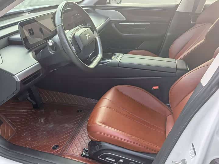 Фото 7 - XPeng P7