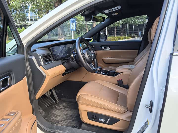 Фото 4 - LiXiang One