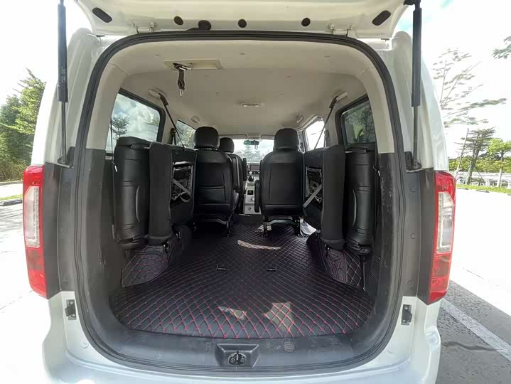 Фото 14 - JAC Refine M3