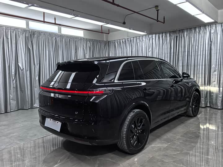 Фото 13 - LiXiang L7