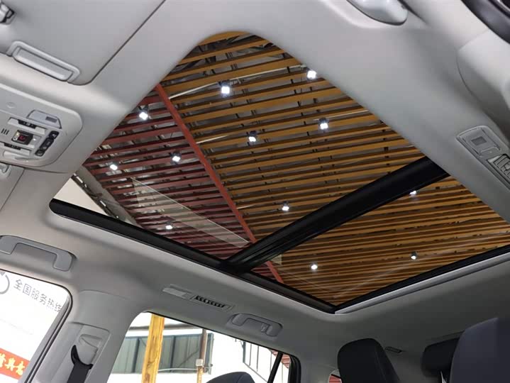 Фото 16 - Toyota Highlander