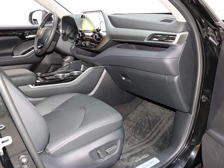 Фото 7 - Toyota Highlander