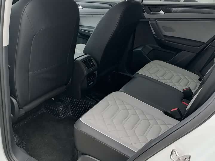 Фото 5 - Volkswagen Tayron