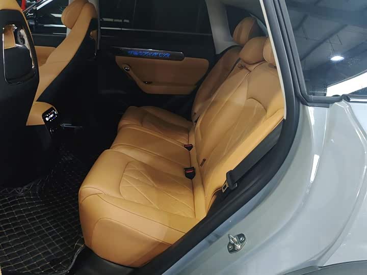 Фото 8 - Leapmotor C11