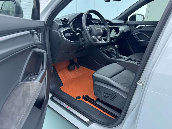 Фото 13 - Audi Q3 Sportback