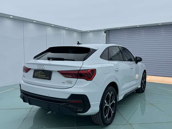 Фото 6 - Audi Q3 Sportback