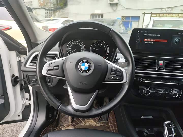 Фото 11 - BMW 1 Series