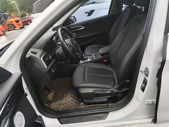 Фото 15 - BMW 1 Series