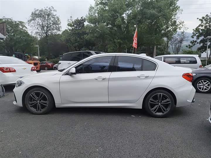 Фото 5 - BMW 1 Series