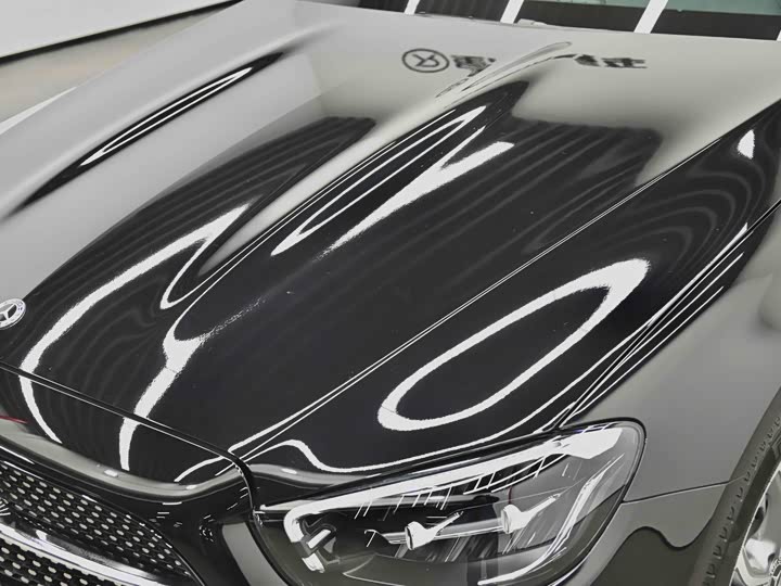 Фото 7 - Mercedes-Benz E-Class