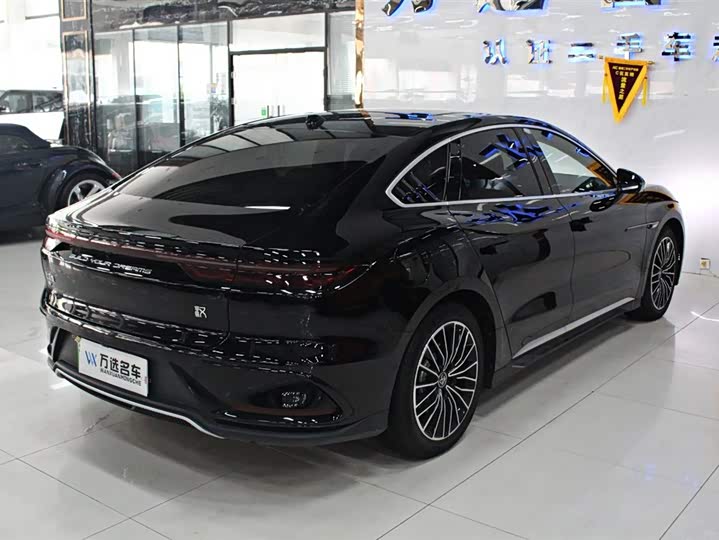 Фото 16 - BYD Han