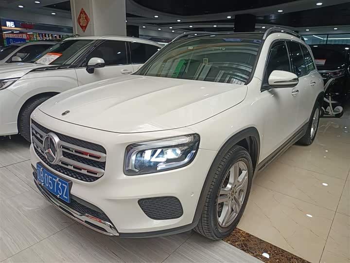 Фото 2 - Mercedes-Benz GLB-Class