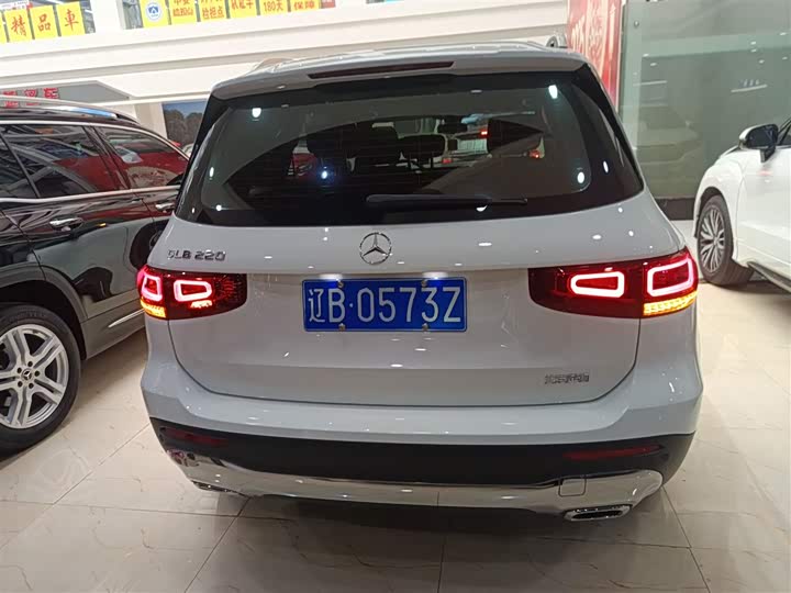 Фото 6 - Mercedes-Benz GLB-Class