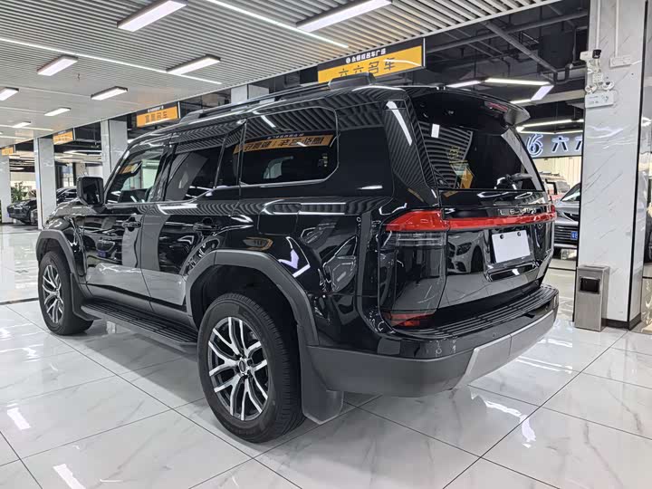 Фото 11 - Lexus GX