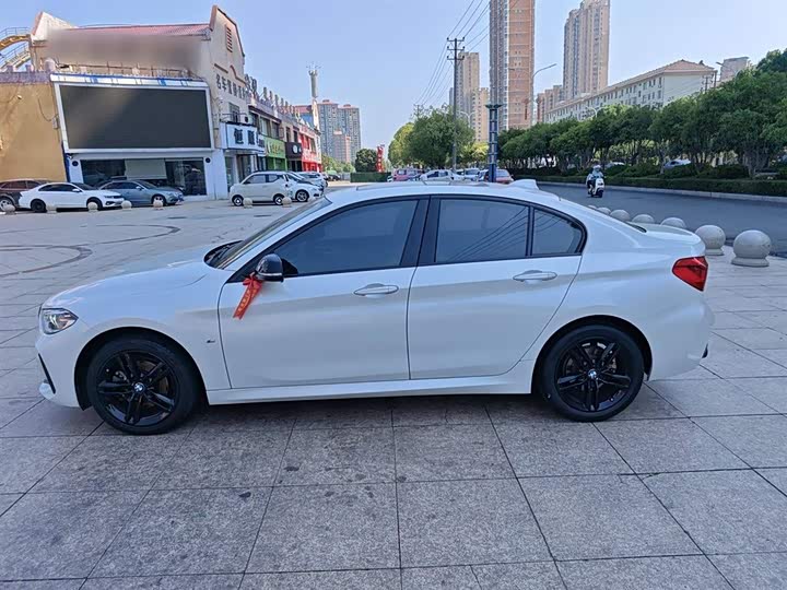 Фото 5 - BMW 1 Series
