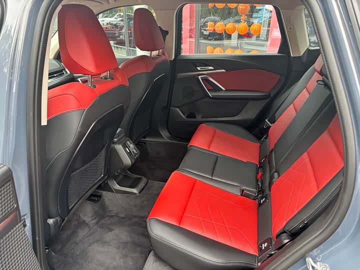 Фото 12 - BMW X1