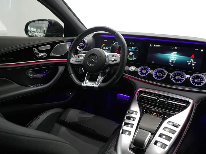 Фото 11 - Mercedes-Benz AMG GT